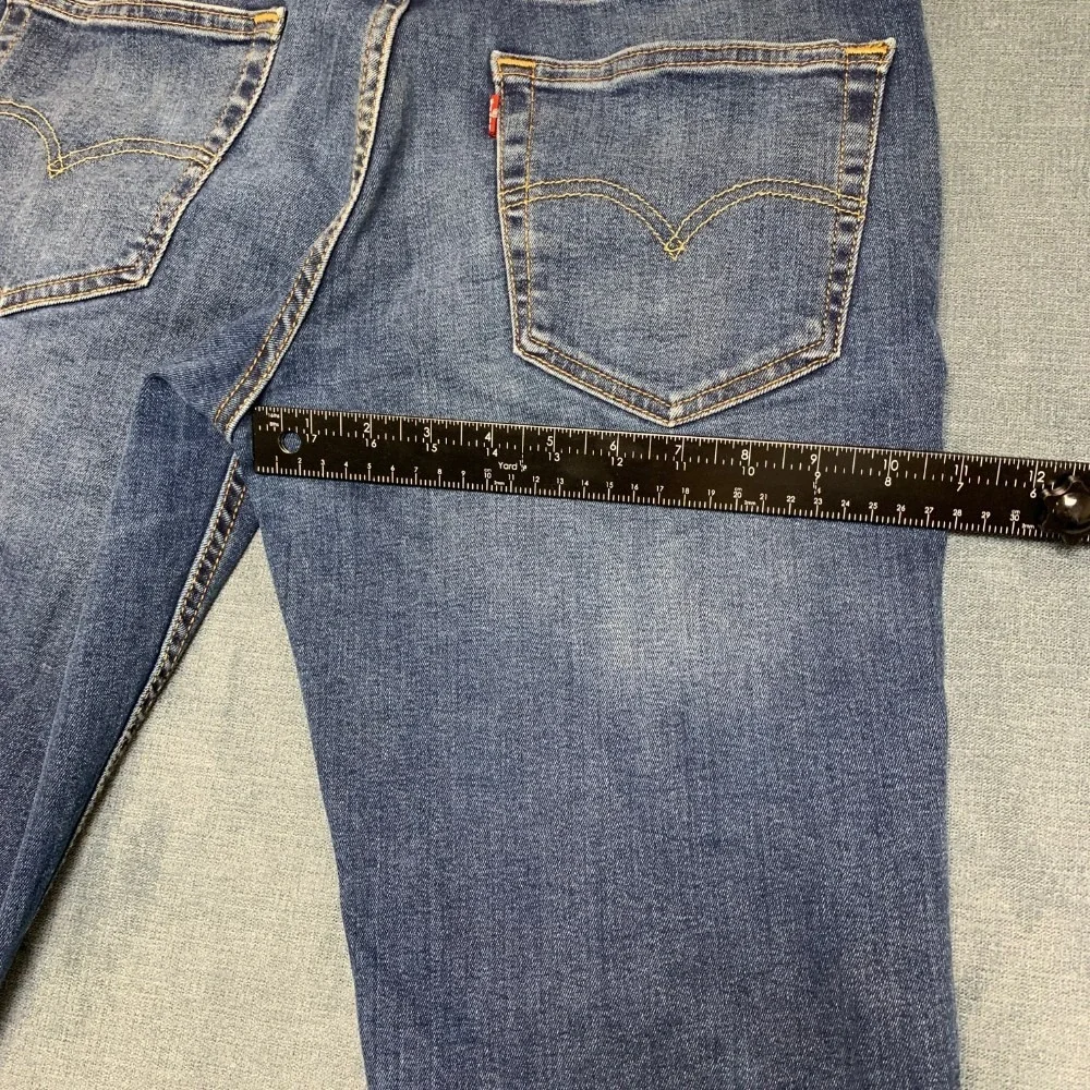 Levi's 511 Slim Fit Jeans Mens 31x32 Blue Denim Medium Wash 5-Pockets Streetwear